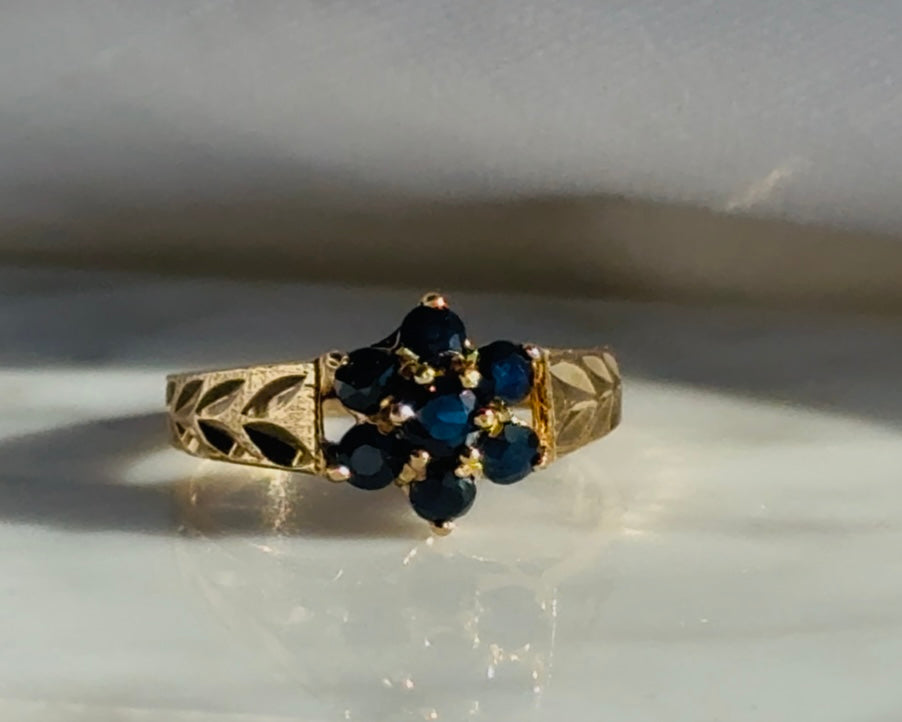 Vintage Sapphire Flower Ring