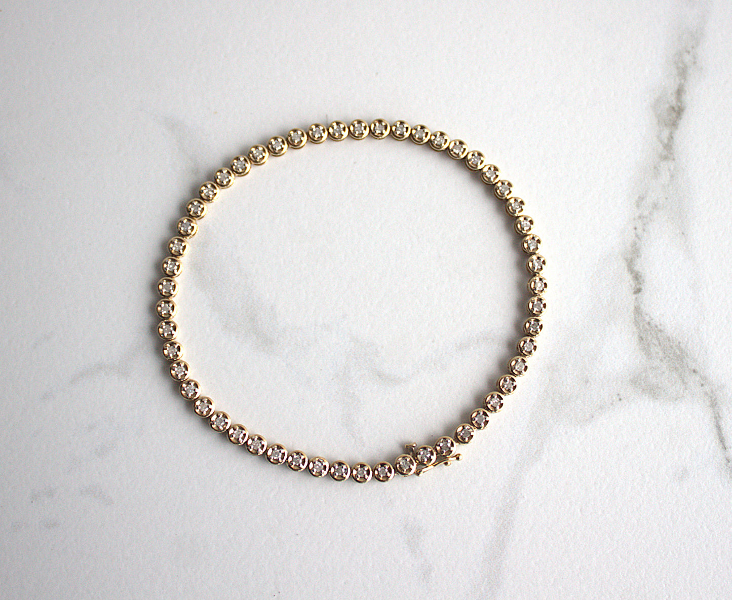 9 Carat Gold & Diamond ‘Tennis’ Bracelet