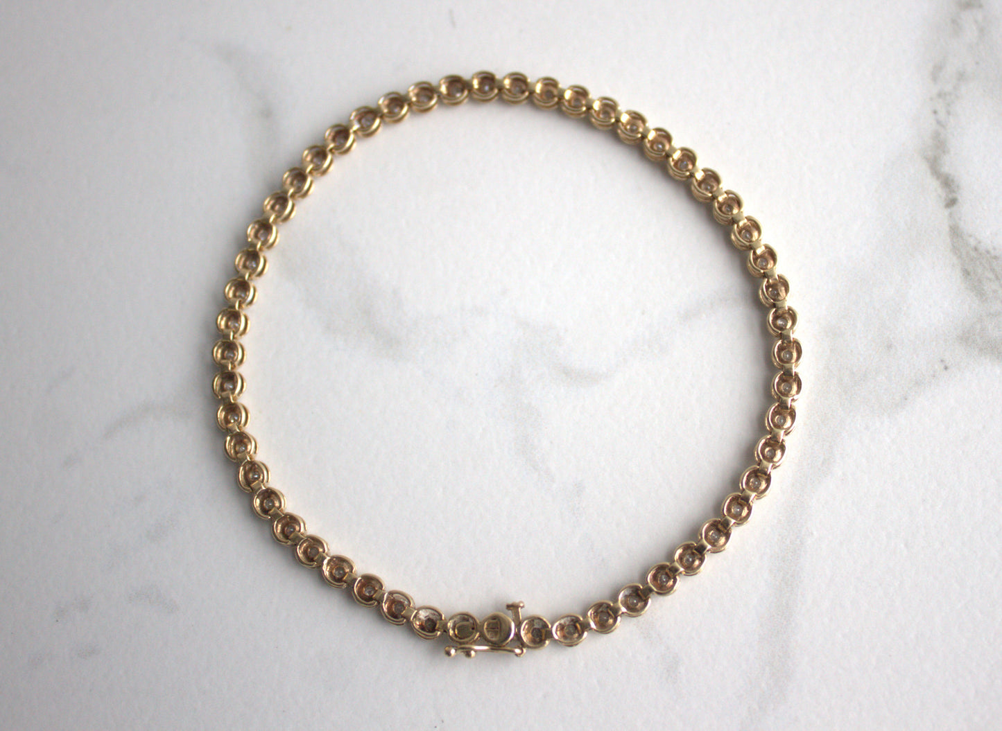 9 Carat Gold & Diamond ‘Tennis’ Bracelet
