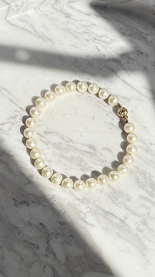 Pearl Bracelet - 9 Carat Gold Clasp