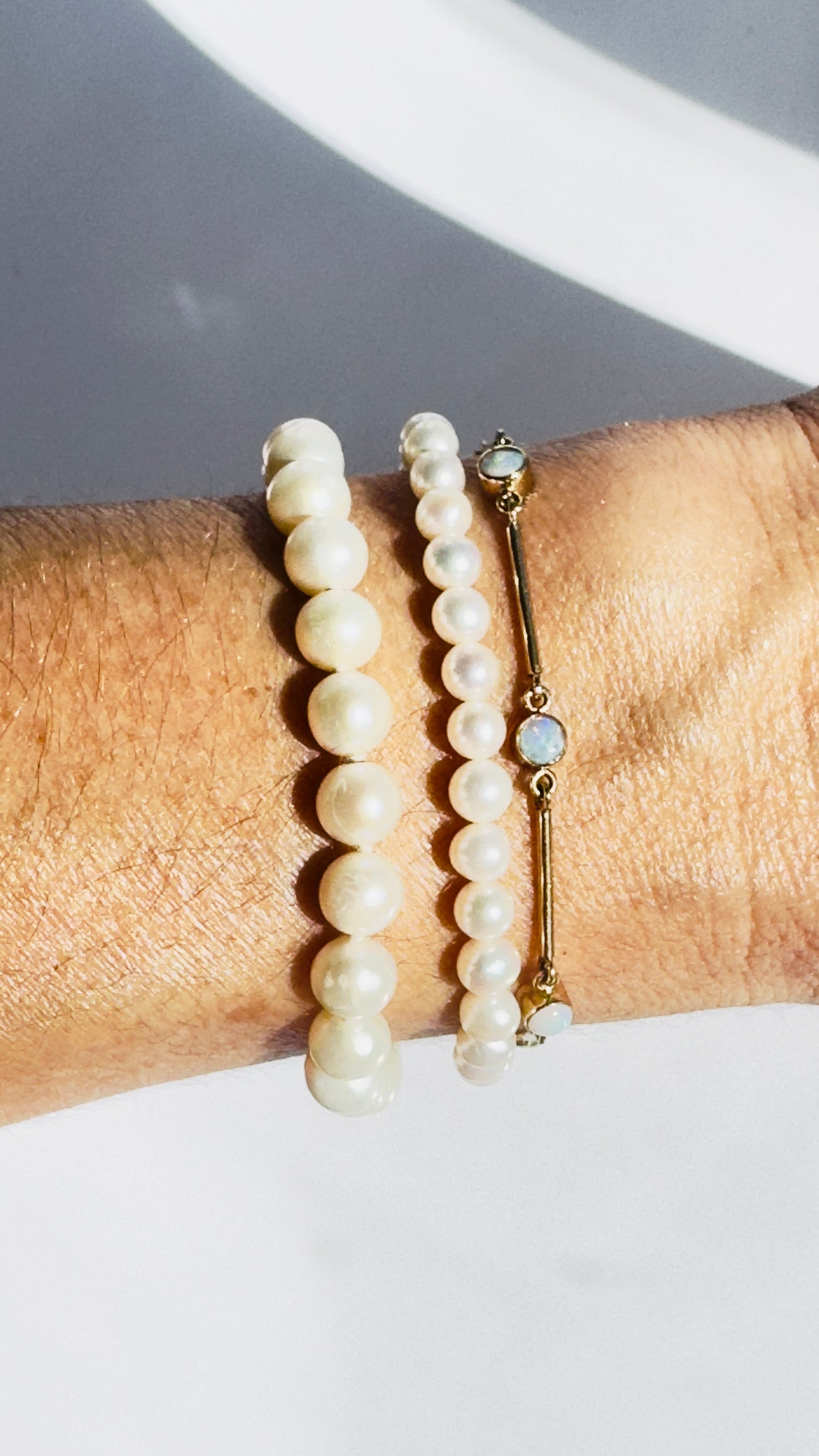 Vintage 9 Carat Gold 'Bow' Clasp Pearl Bracelet