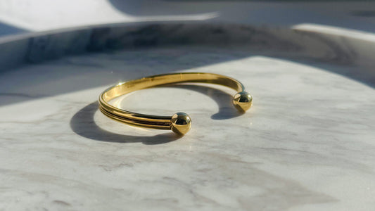 9 Carat Gold 'Torque' Bangle