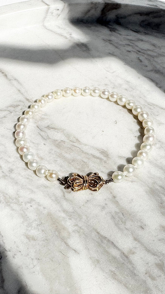 Vintage 9 Carat Gold 'Bow' Clasp Pearl Bracelet