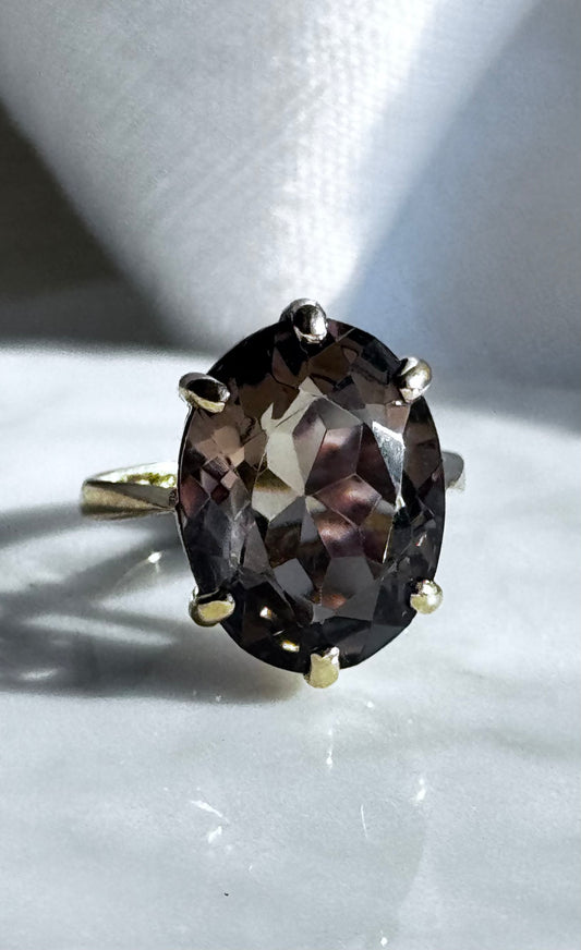 9 Carat Smokey Quartz Oval Cut Ring
