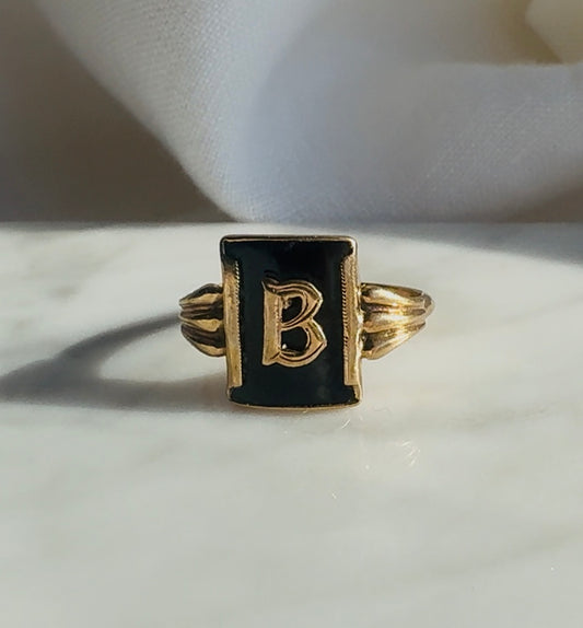 Vintage ‘B’ Onyx & 9 Carat Signet Ring