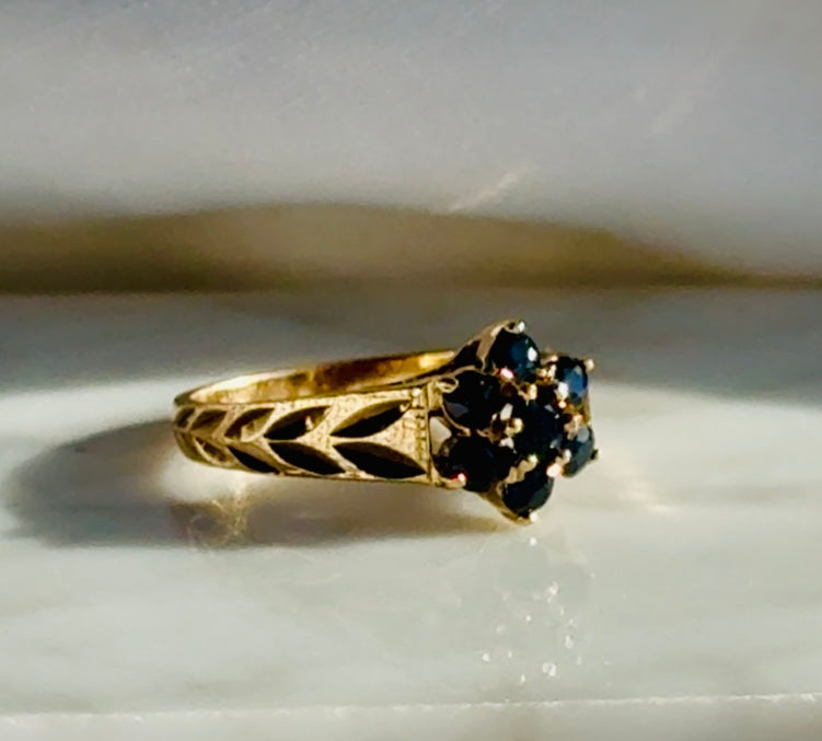 Vintage Sapphire Flower Ring