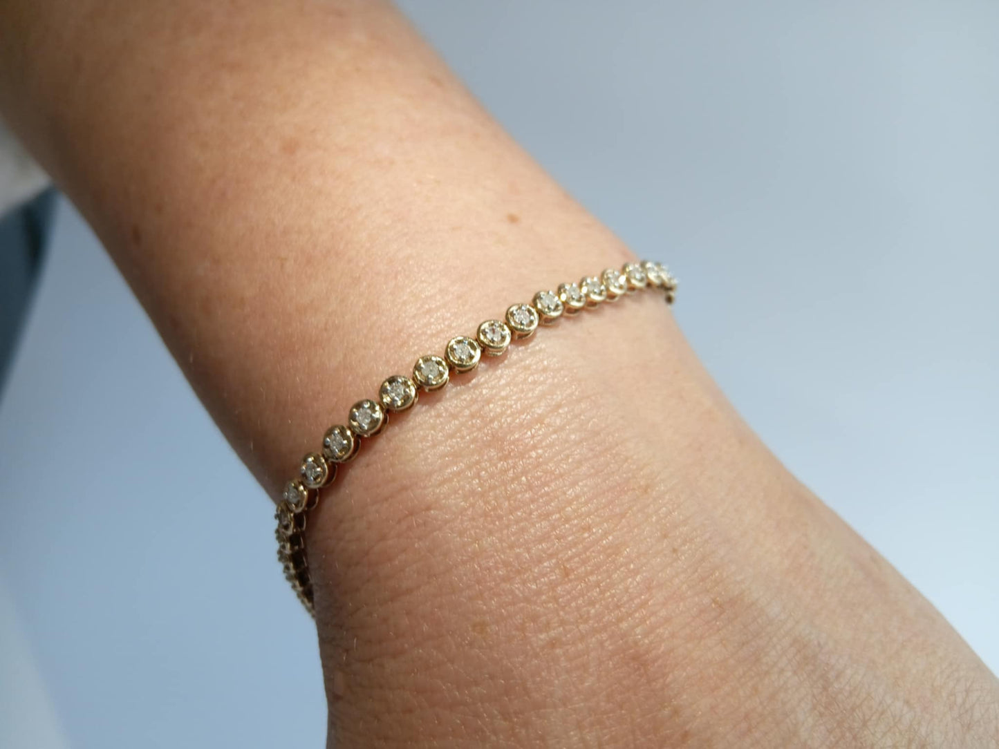 9 Carat Gold & Diamond ‘Tennis’ Bracelet