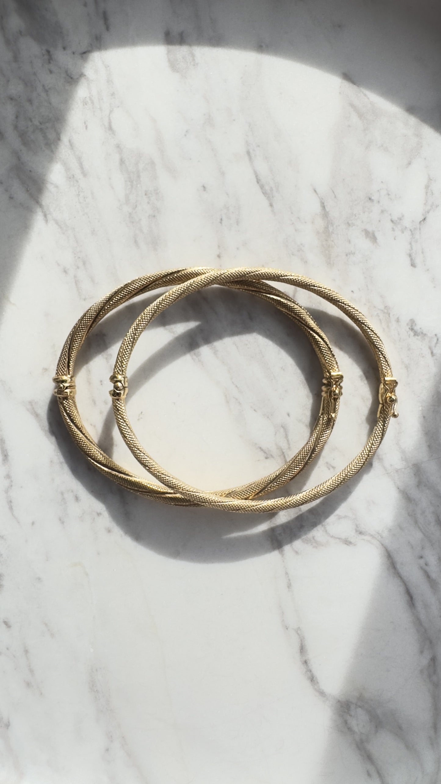 9 Carat Gold Engraved Twist Form Bracelet - No 1