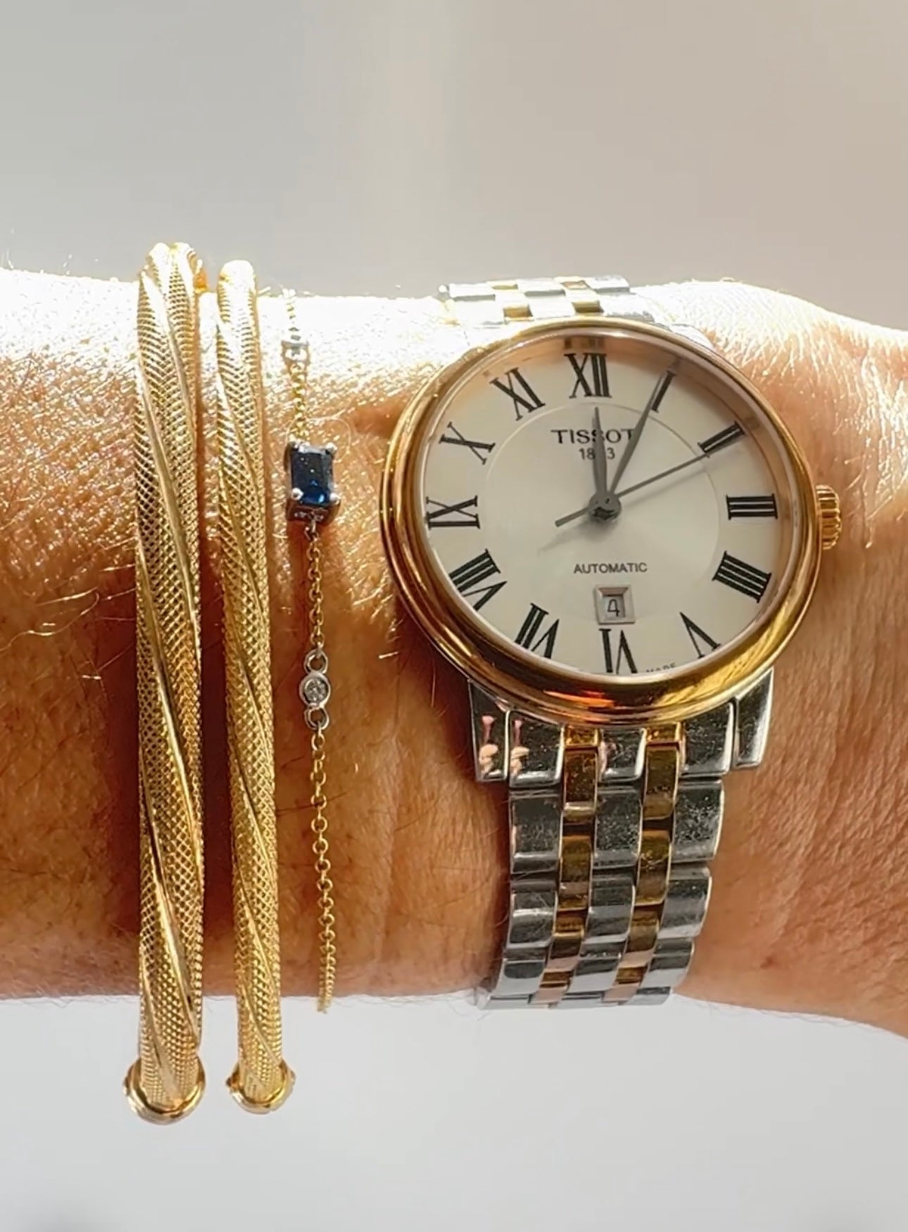 9 Carat Gold Engraved Twist Form Bracelet - No 1