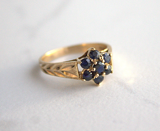 Vintage Sapphire Flower Ring